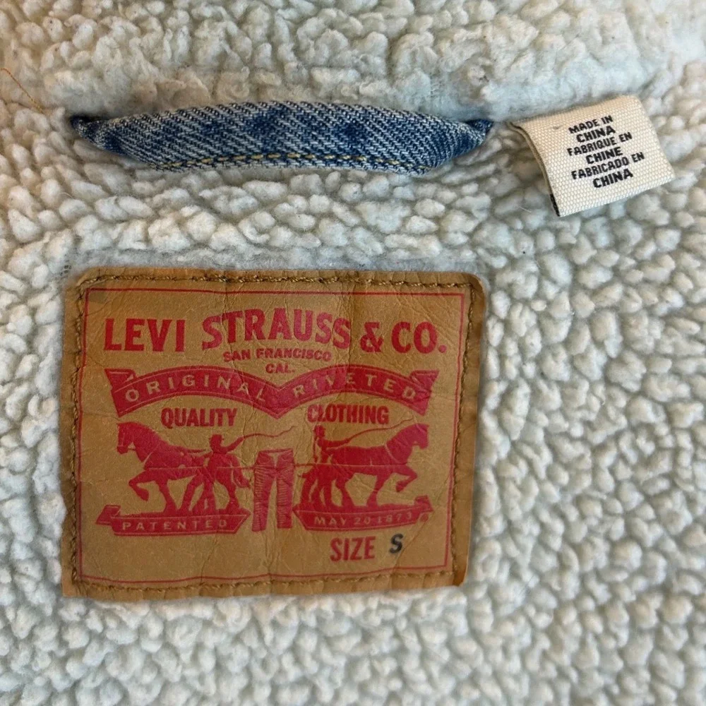 Levis Mens Sherpa Lined Denim Trucker Jacket Medium Wash Blue Size Small - Picture 5 of 6
